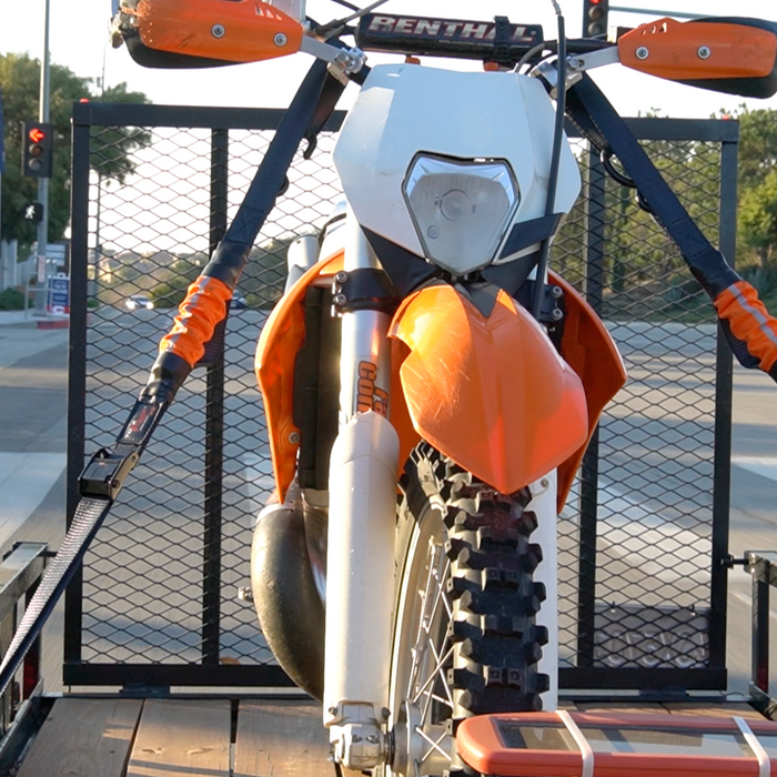 How Do You Choose Trailer Tie-Down Straps?
