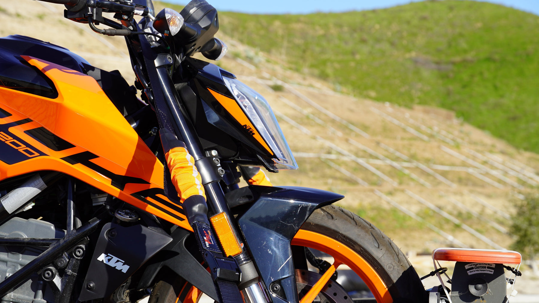 How to Secure a Motorcycle With Tie Down Straps