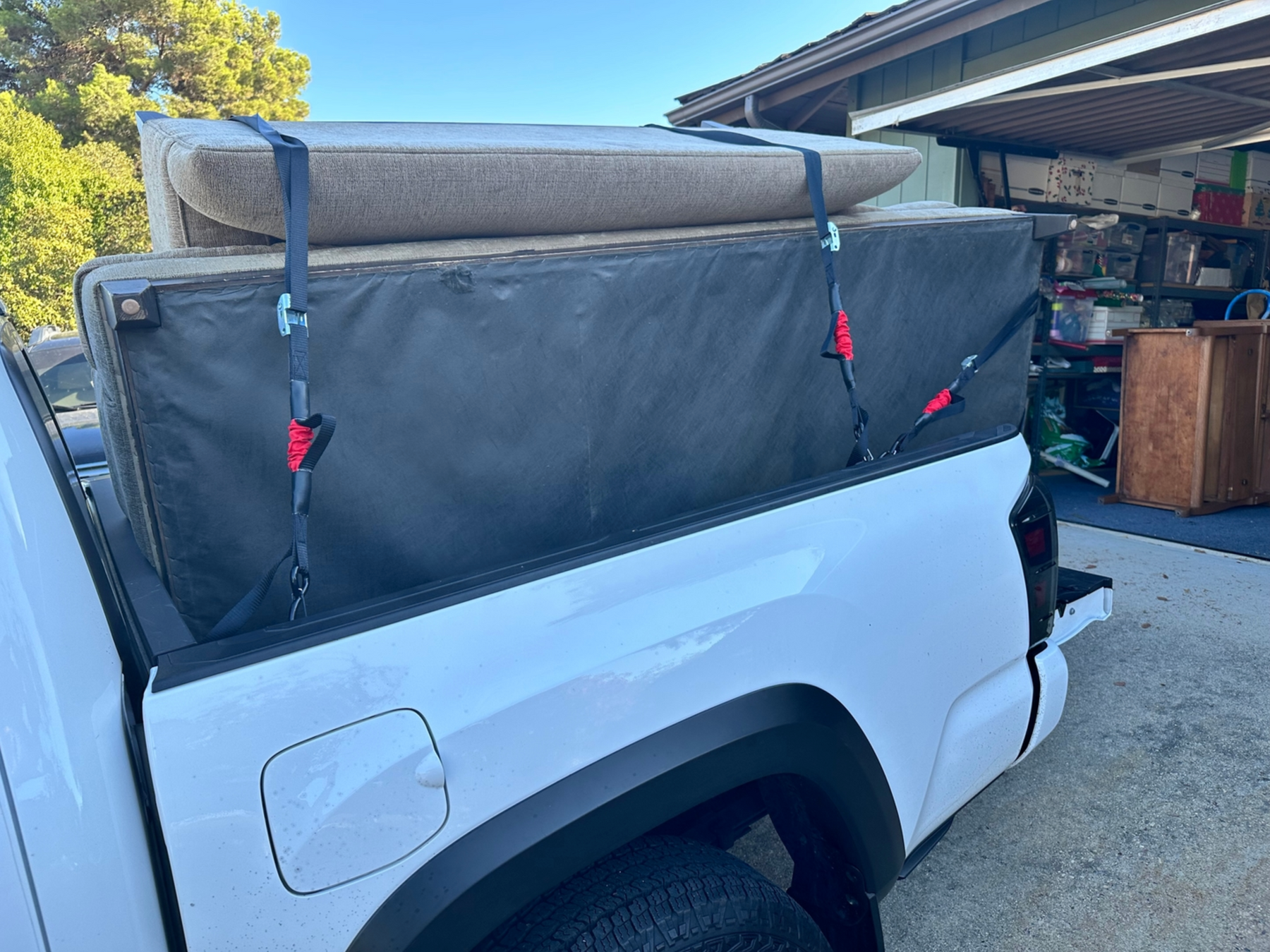 Bungee Cord Alternative: Why Spring-Loaded Tie - Down Straps Make Sense